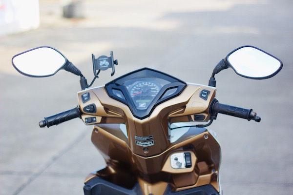 Phuket Motorcycle for Rent: Honda Click 125i