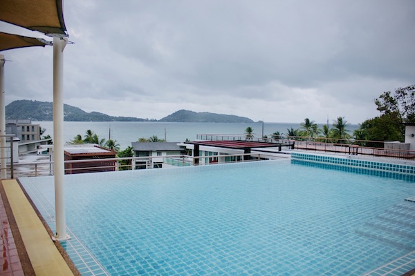 Phuket swimming pool maintenance services
