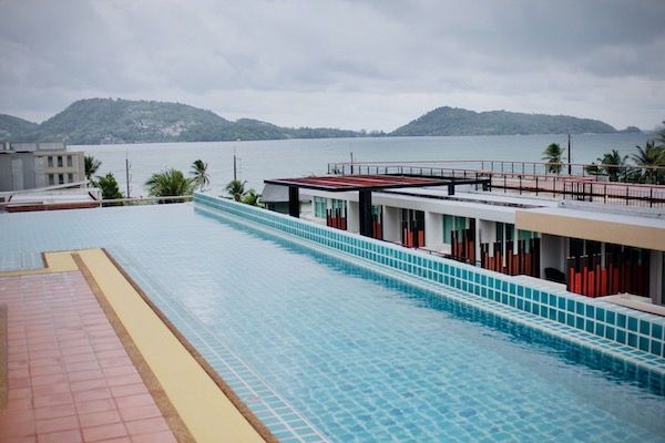 Phuket swimming pool maintenance services